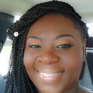 Meet your Posher, Lisha